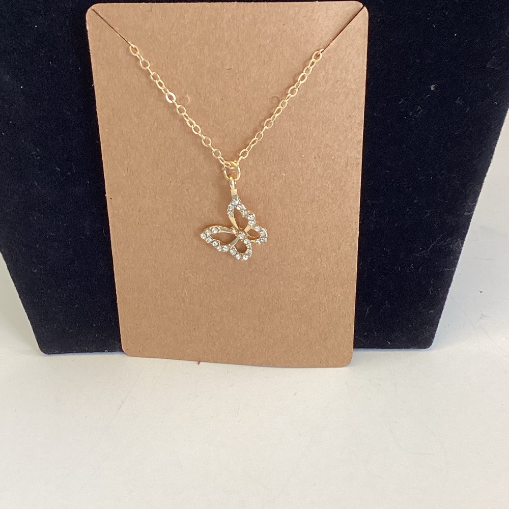 💕5/25💕Gold Butterfly Pendant Necklace